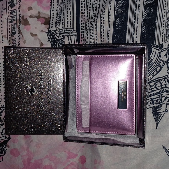 kate spade Handbags - Nwt Kate spade card holder with box